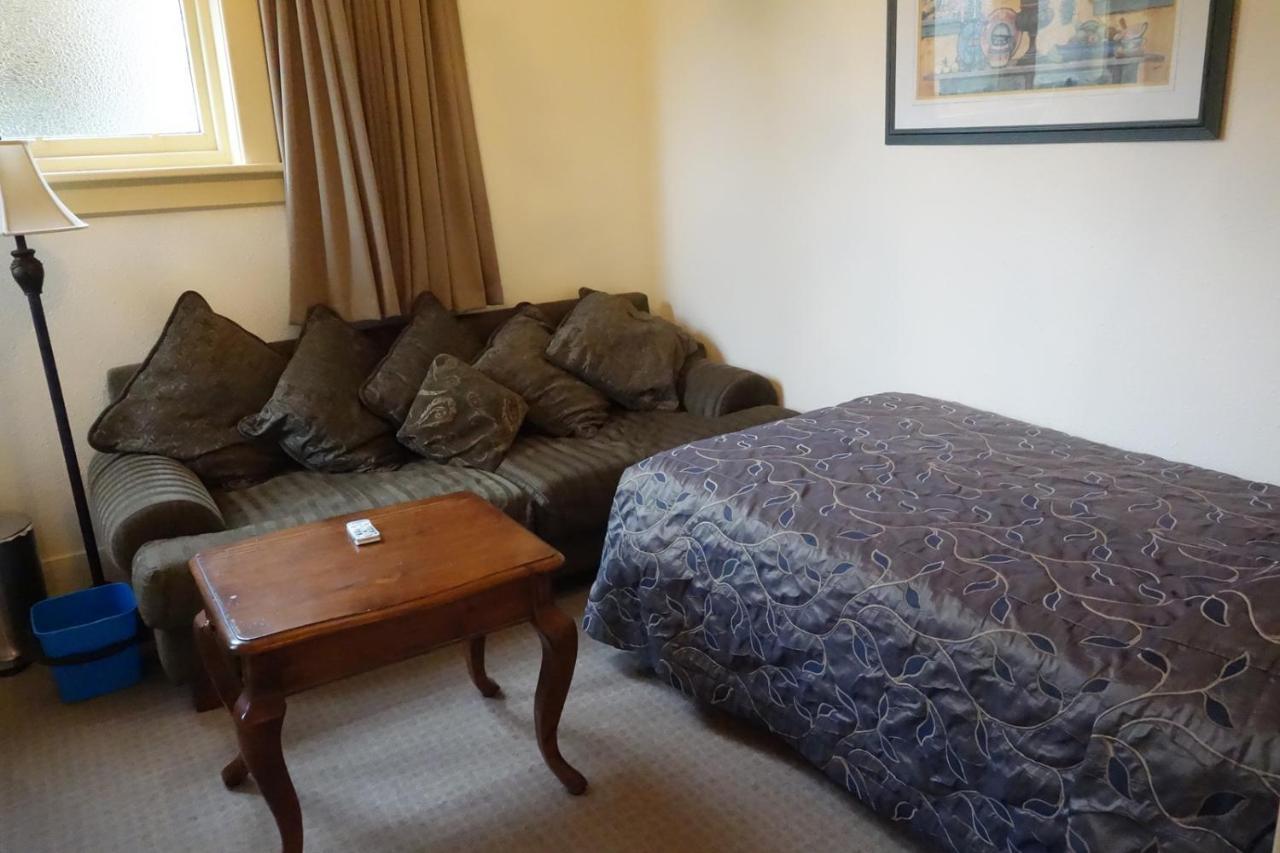 Manor Views Nz Hotel Huntly Ngoại thất bức ảnh